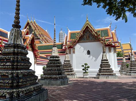 ¡Explora el enigmático Templo de Wat Pho en Tailandia! Un santuario budista de gran renombre repleto de historia y arte!